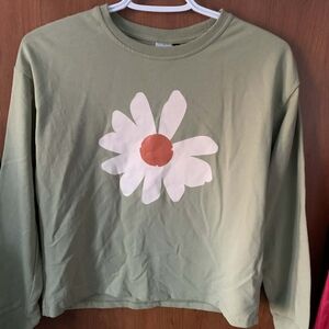 Green Long Sleeve Shirt with Daisy Print